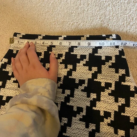 H&M textured skirt - Picture 3 of 3